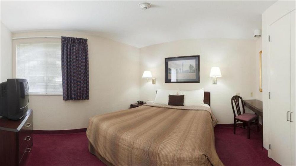 Sonesta Simply Suites Denver West Federal Center Lakewood Dış mekan fotoğraf